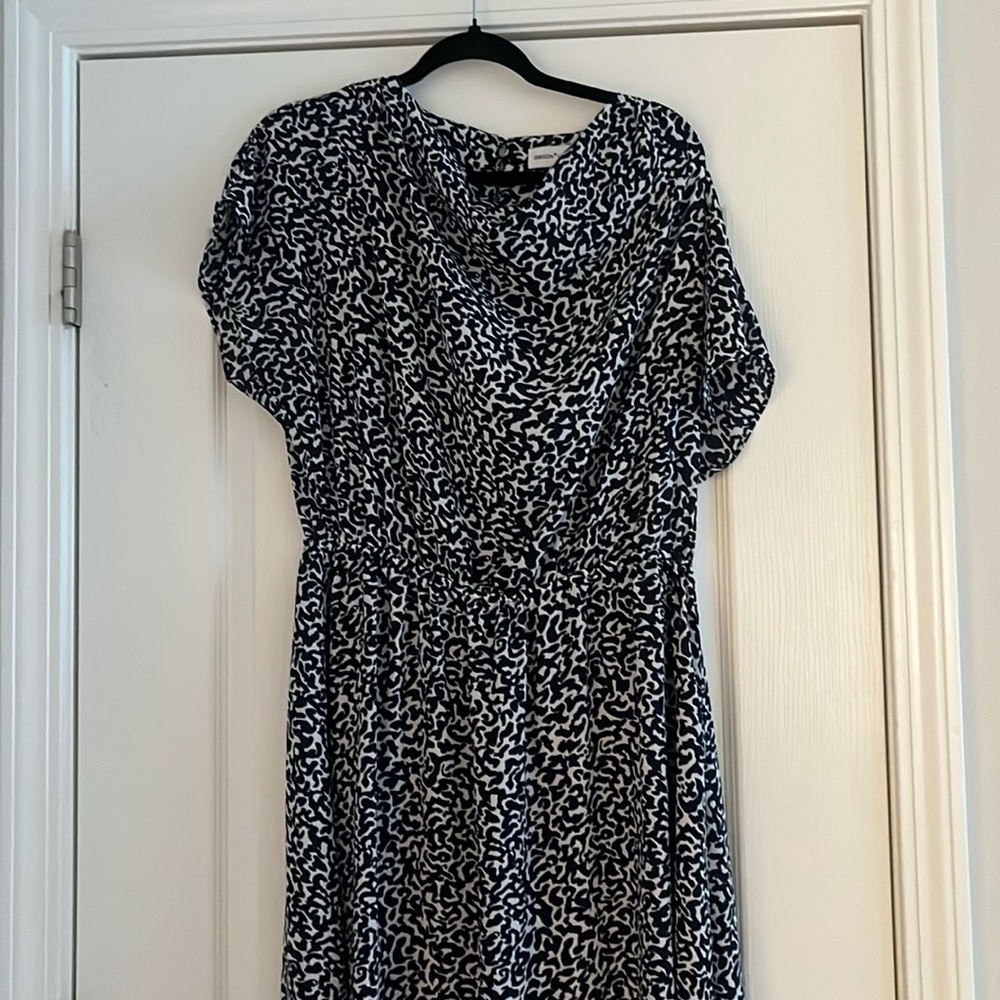 Asymmetric Hemline Gibson Latimer Dress